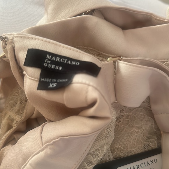 NWT Guess lace bodycon dress - Picture 5 of 5